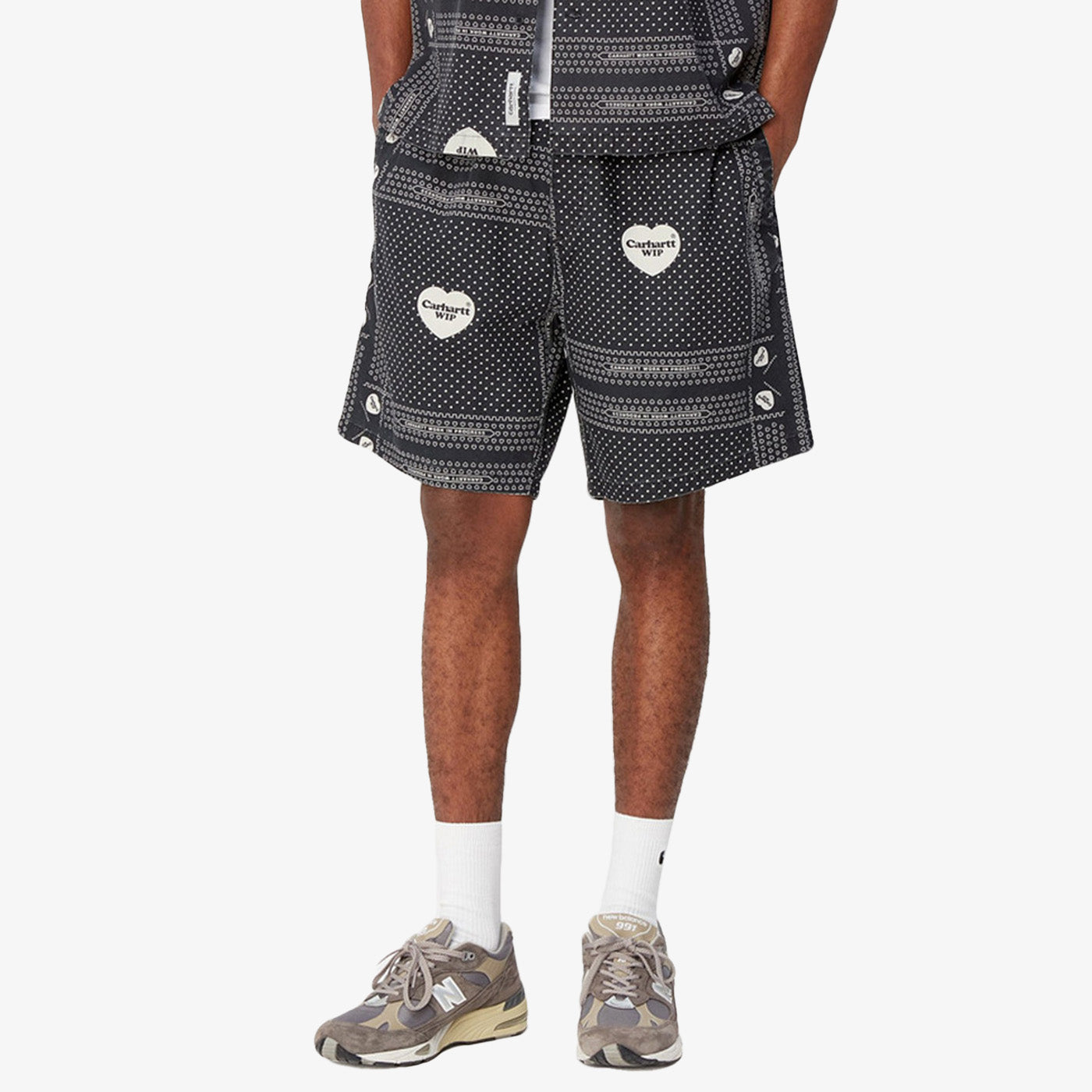 HEART BANDANA SHORT HEART BANDANA PRINT, BLACK - Bermuda Uomo Neri / Multicolore I033076.24MXX . CARHARTT WIP 
