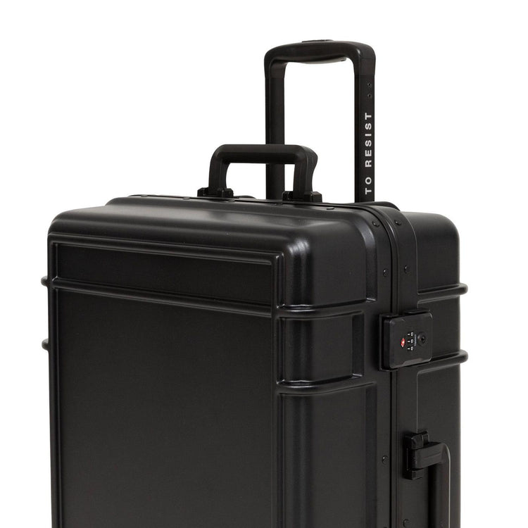 Resist'R Case M Black - Valigia Trolley Nera EK0A5BJF0081  EASTPAK 