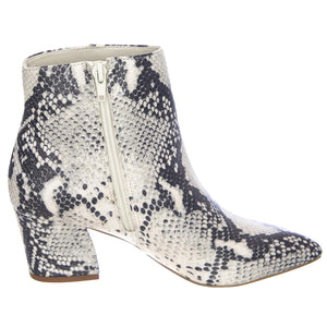  MISS01S-SNK  STEVE MADDEN 