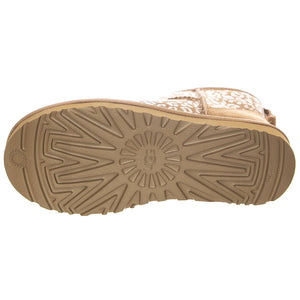  UGSCLMSNLAM1113494W  UGG 