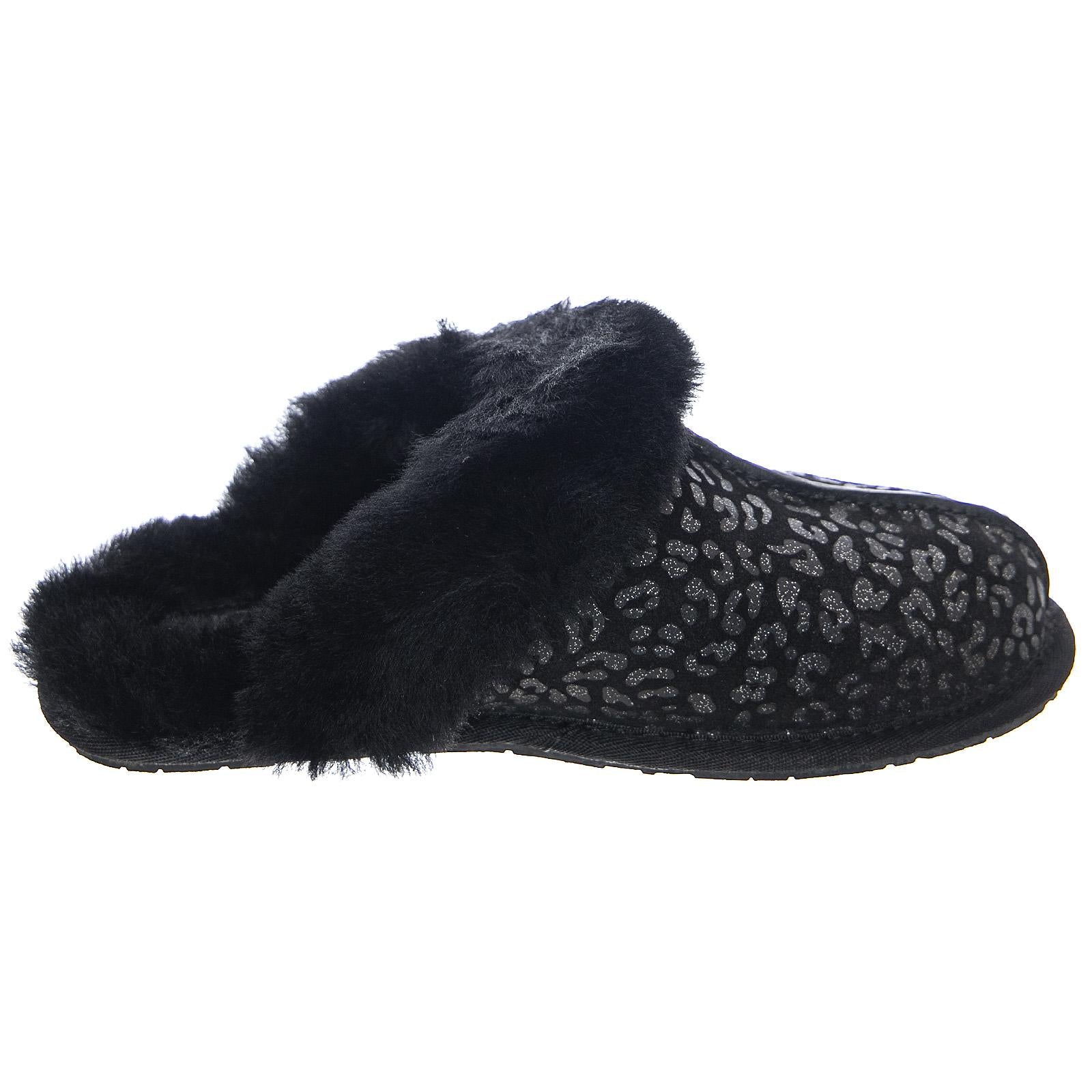  UGSSCUFSLBK1115856W  UGG 