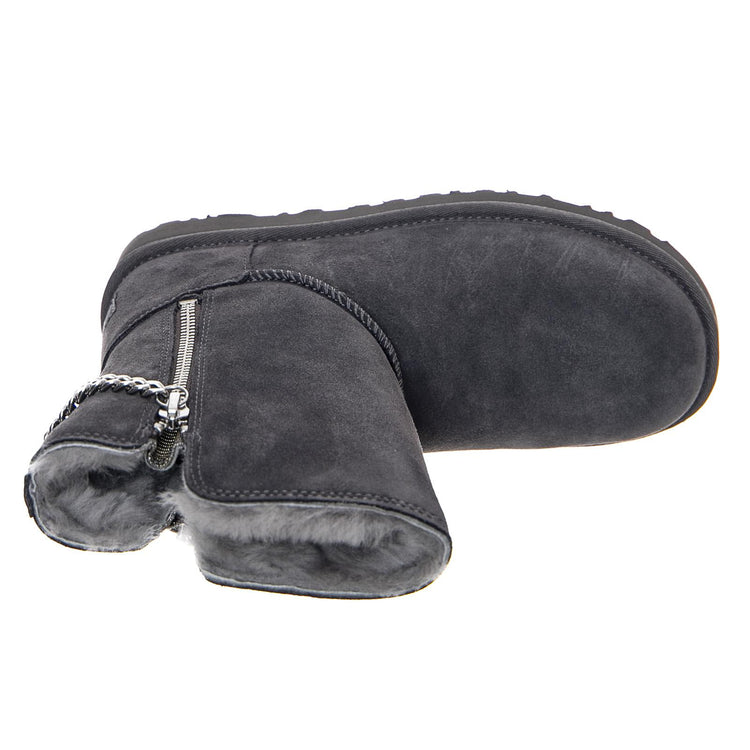  UGSCLSSPZCH1094983W  UGG 