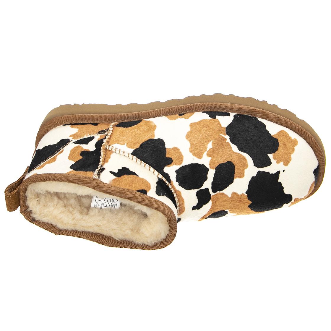  UGSCLUMCCHE1123630W  UGG 