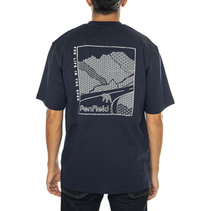 For Life Print In The Open T-Shirt Navy Blazer - Maglietta Girocollo Uomo Blu PFD0497-203  PENFIELD 