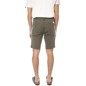 XX CHINO SHORT II BUNKER OLIVE LTWT MSTW GREEN - Bermuda Chino Uomo Verde Scuro 17202-0004-SS23 . LEVIS 