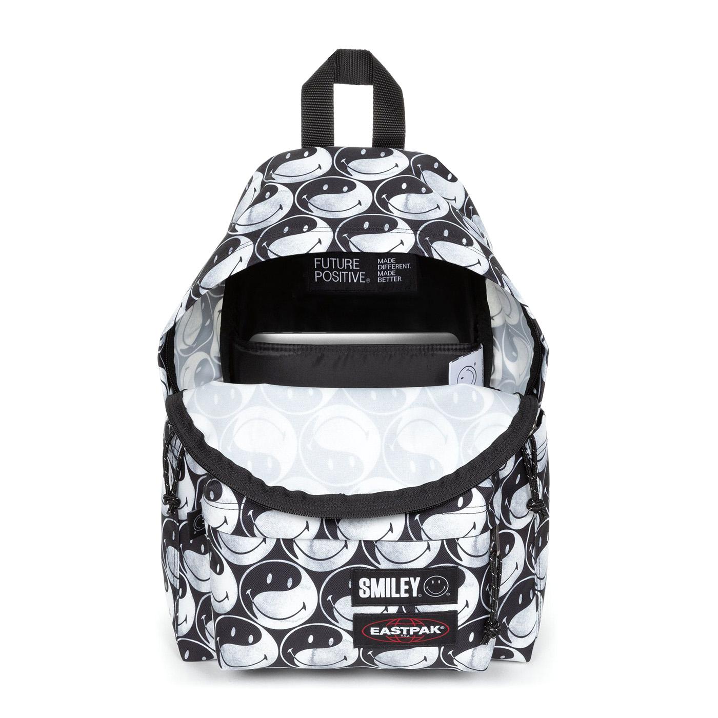 Day Pak'R Smiley YY Black - Zaino Nero / Multicolore EK0A5BG45K21  EASTPAK 