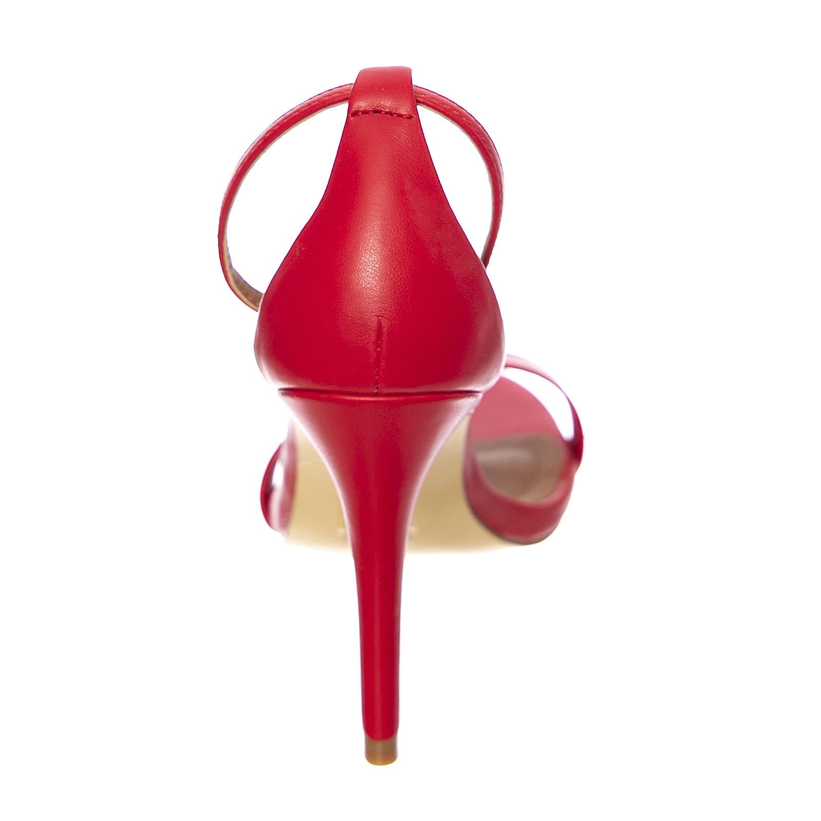  STECY-RED  STEVE MADDEN 