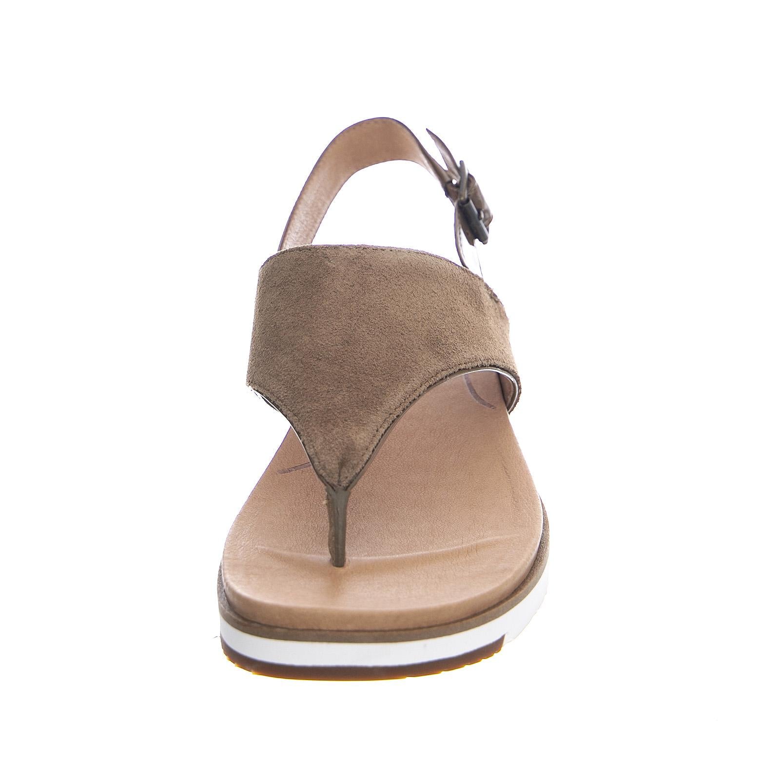  UGSALESCG1107887W  UGG 