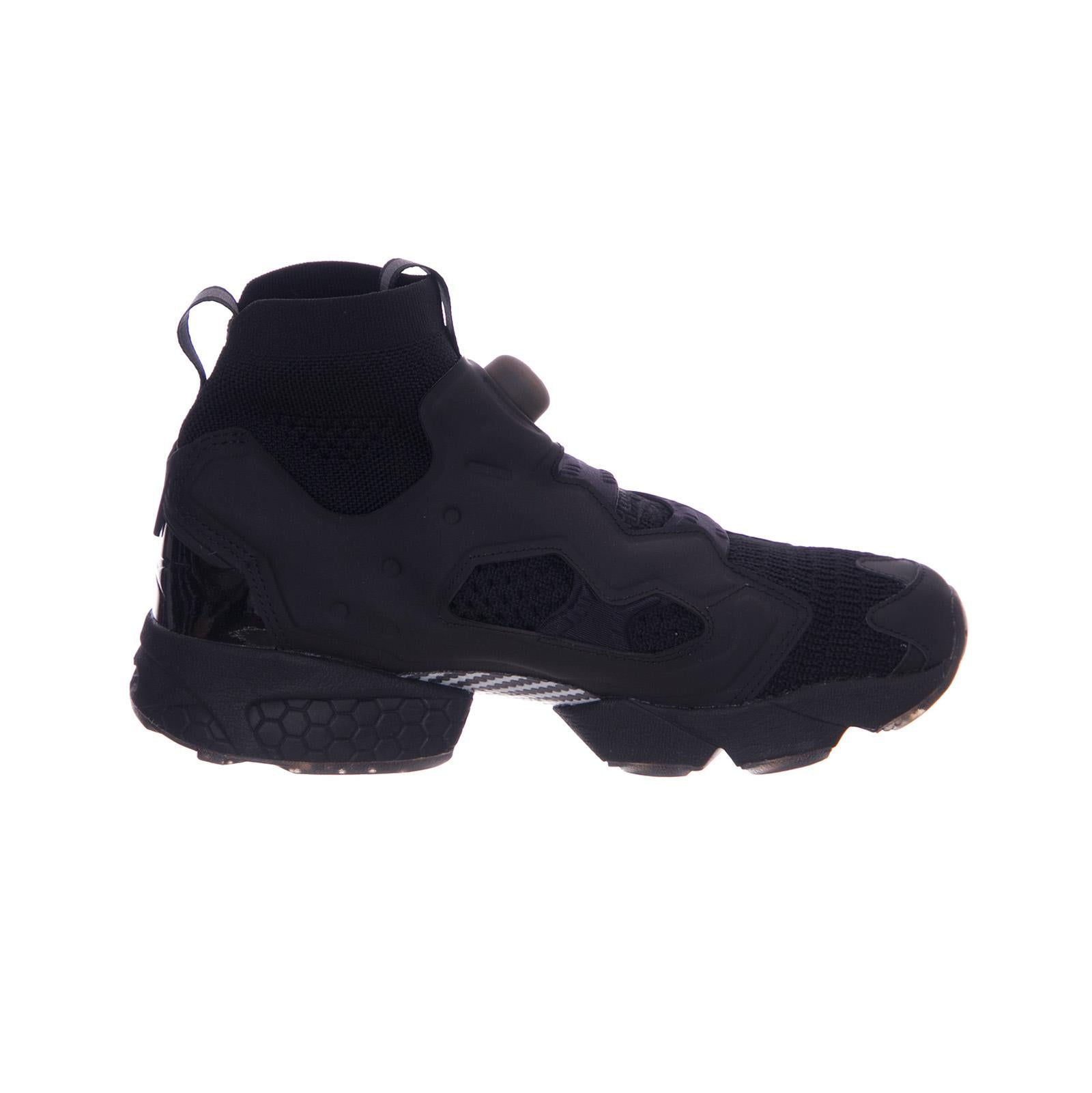  CN3715  REEBOK 