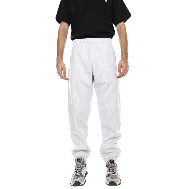 Chase Sweat Pant Ash Heather / Gold - Pantaloni in Felpa Uomo Grigi I033667.00JXX . CARHARTT WIP 