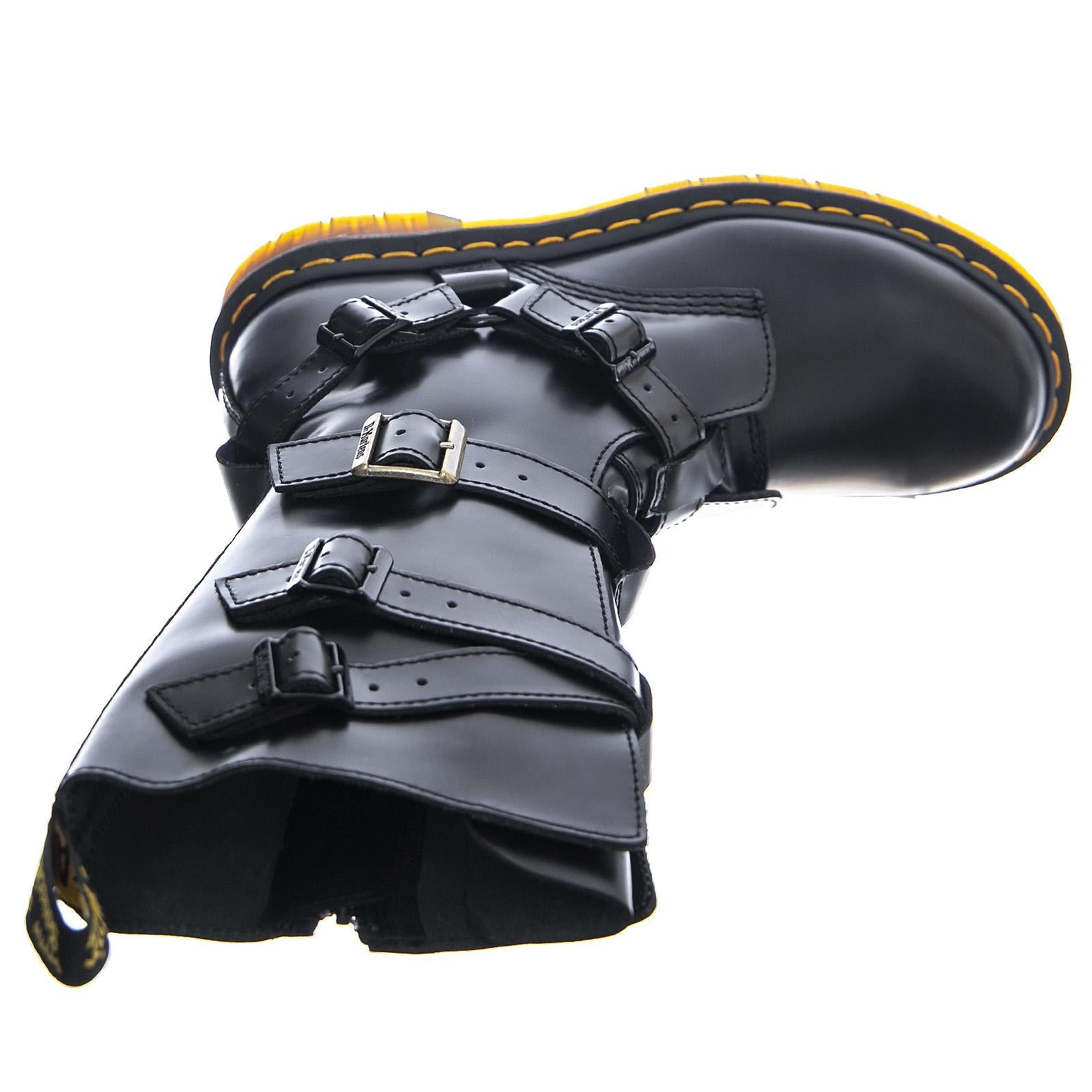  DMSBLAKTBKBU25232001  DR.MARTENS 