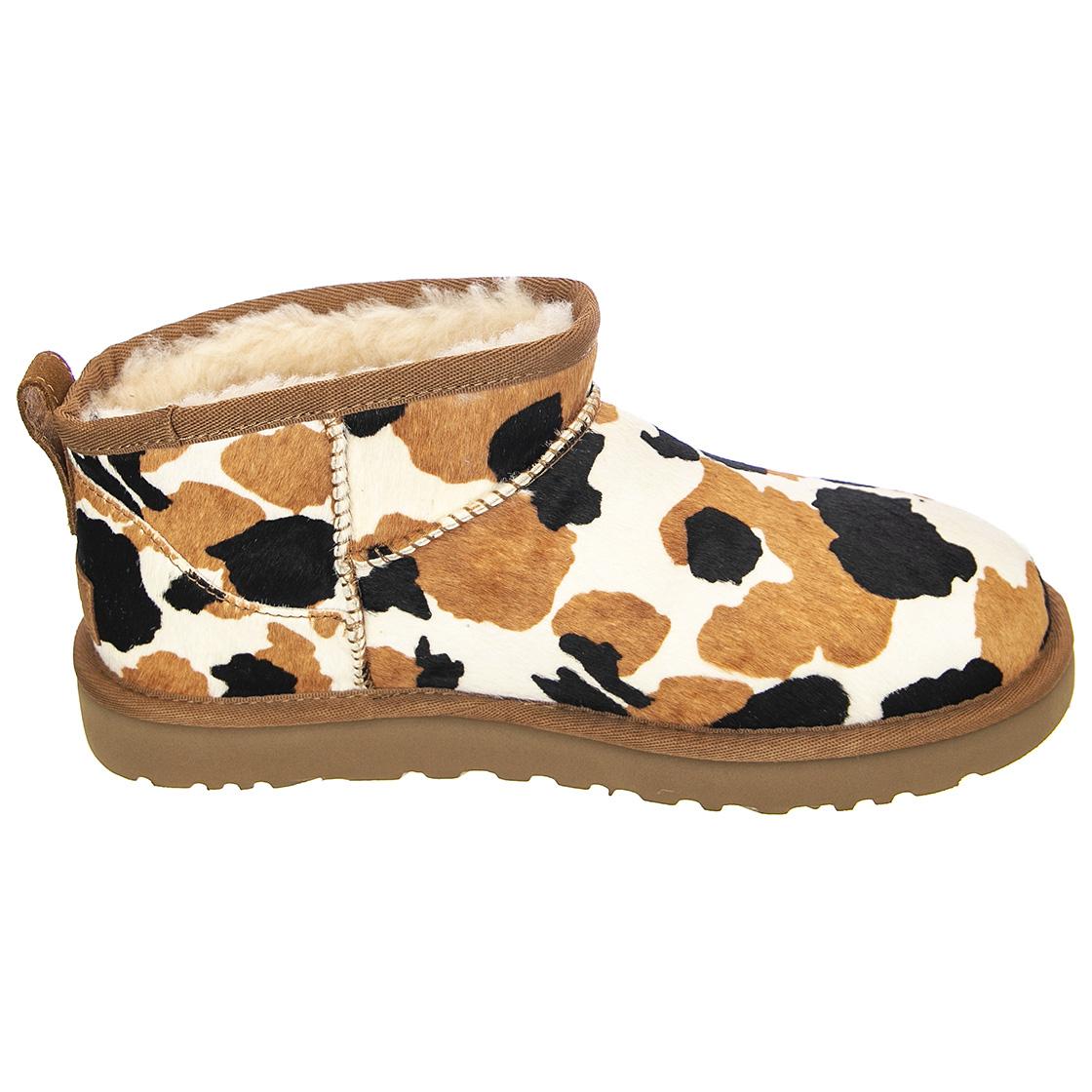  UGSCLUMCCHE1123630W  UGG 
