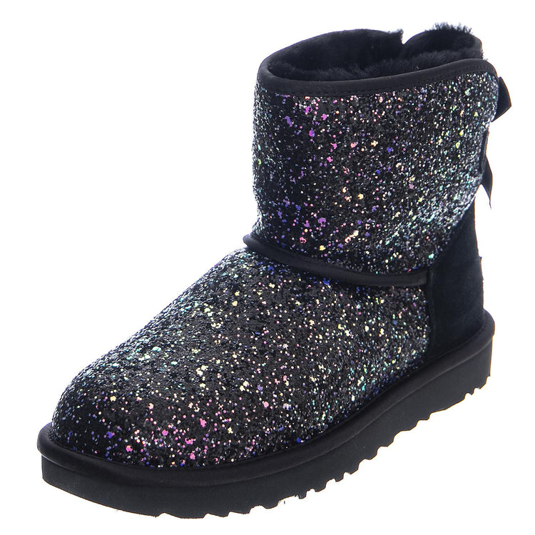  UGSCLMBOWCBK1107073W  UGG 