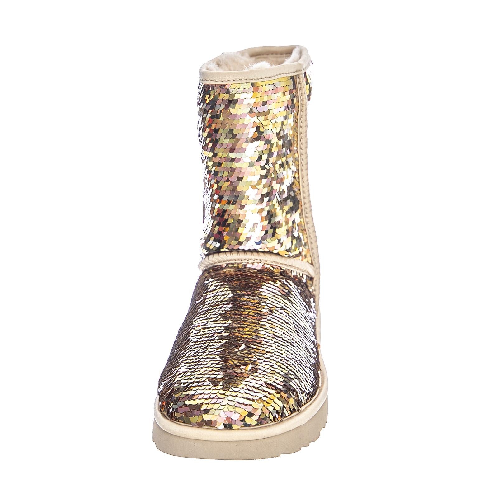  UGSCLSSQGD1094982W  UGG 