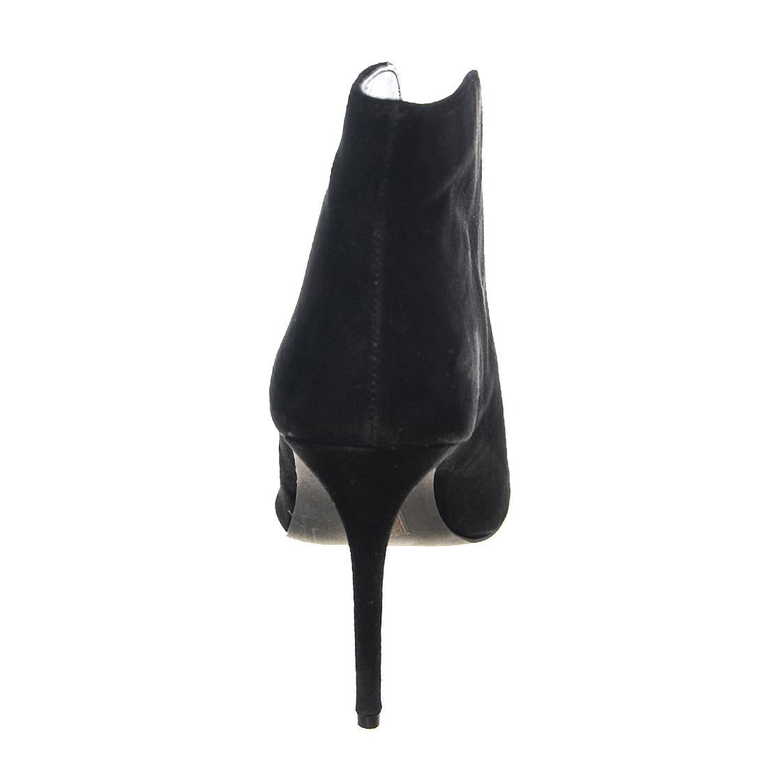  ALAN08S1  STEVE MADDEN 