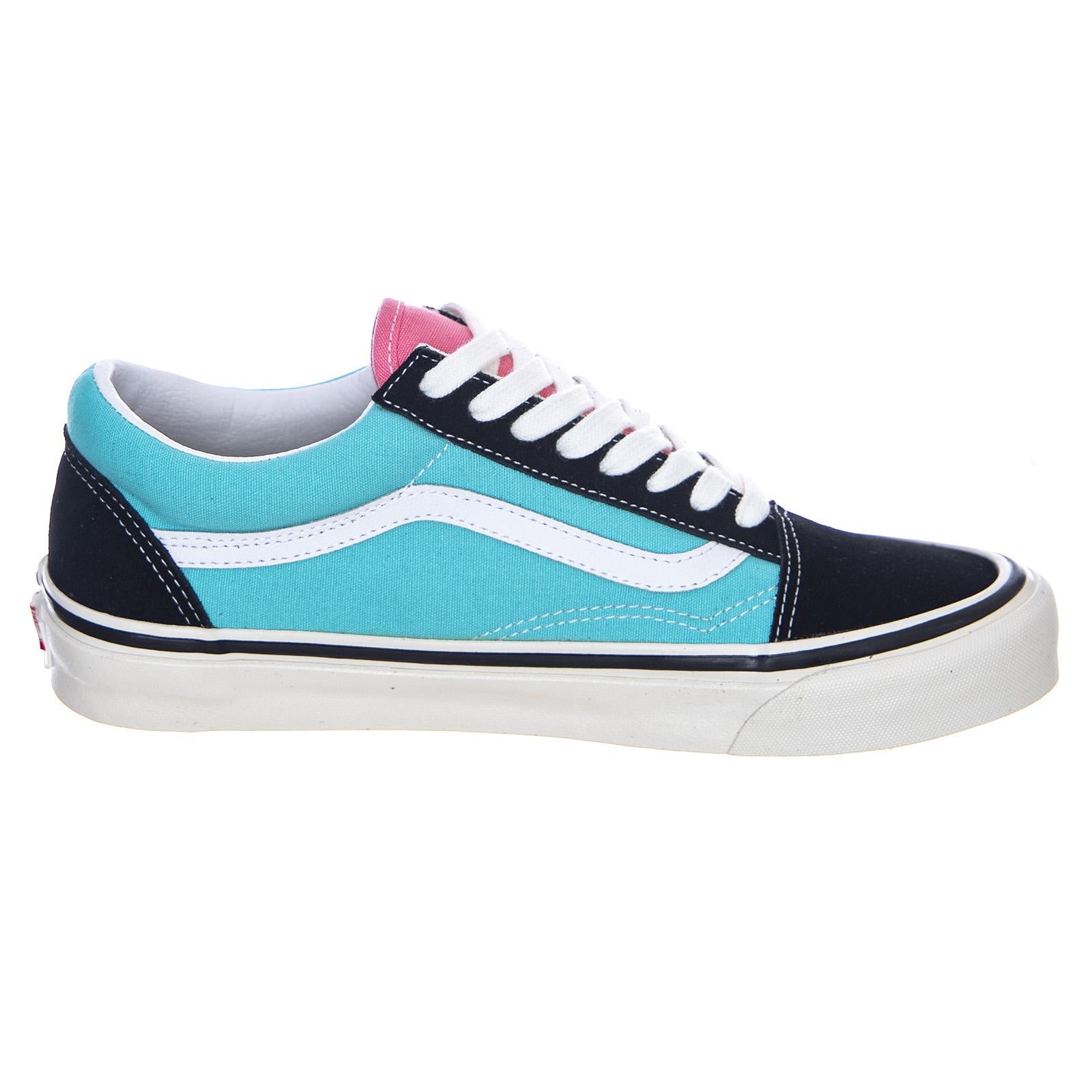  VN0A38G2VPJ1M  VANS 