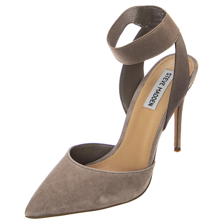  DION01S1  STEVE MADDEN 