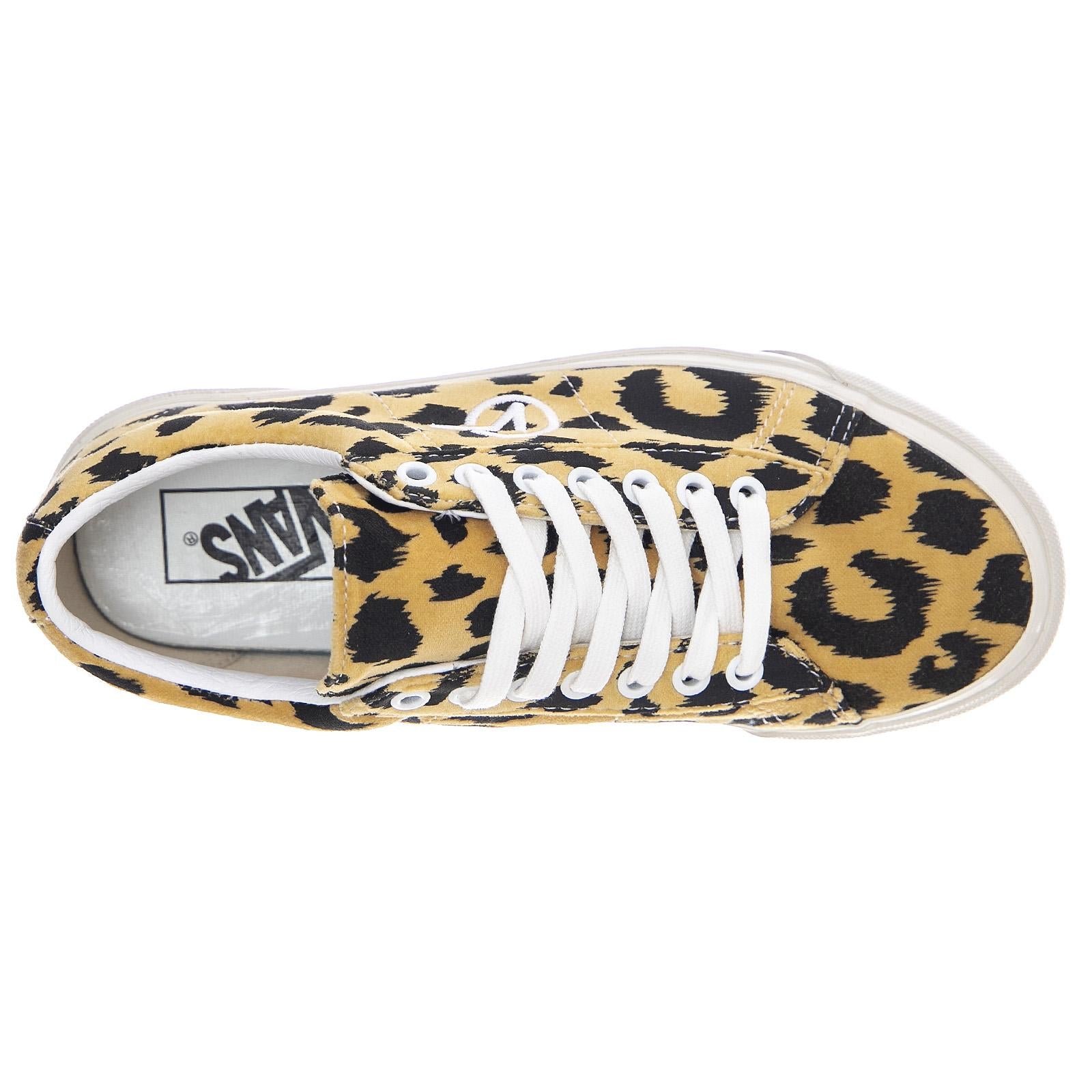  VN0A4BTXVL01  VANS 