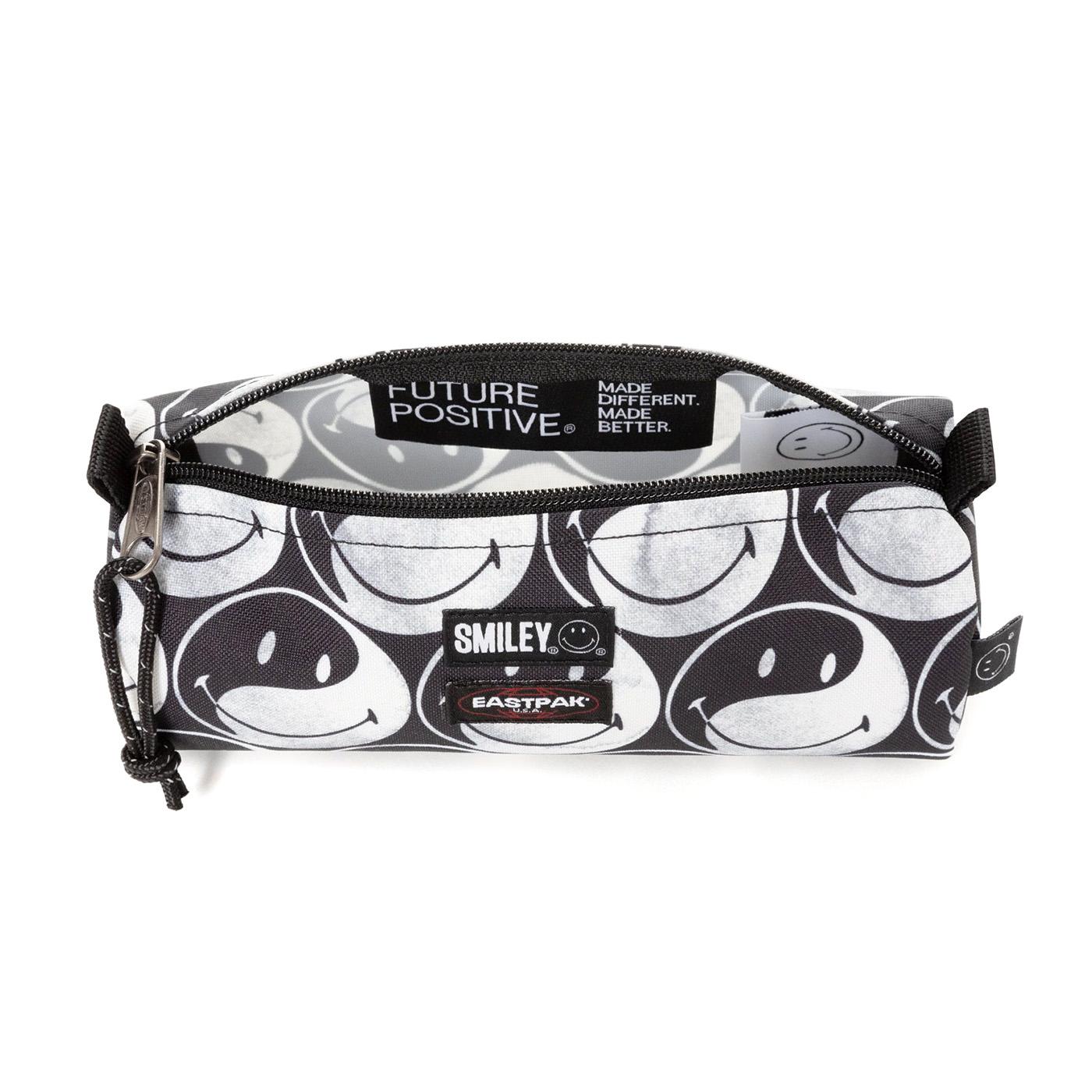 Benchmark Single Smiley YY Black - Astuccio Multicolore EK0003725K21  EASTPAK 