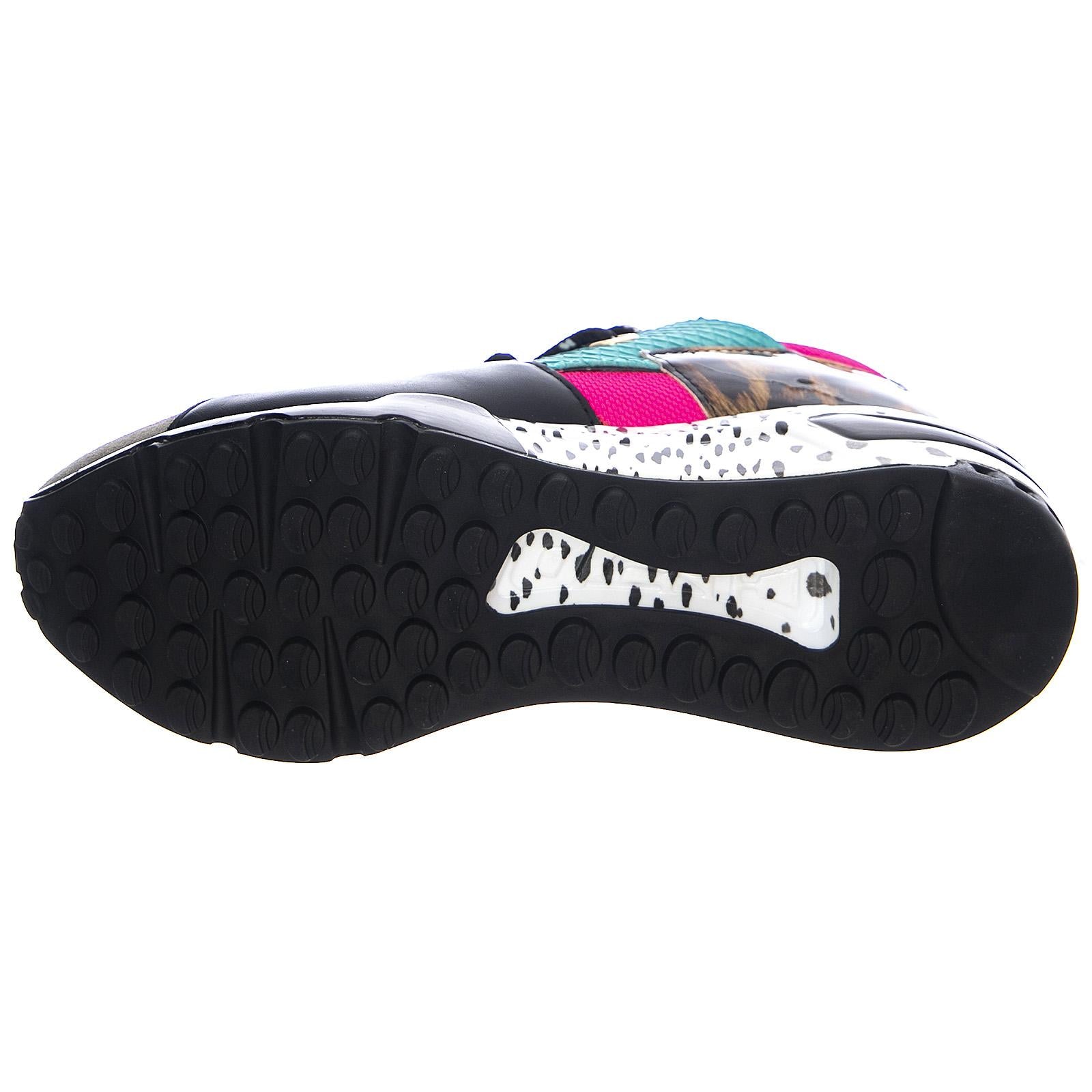  CLIF02S1  STEVE MADDEN 