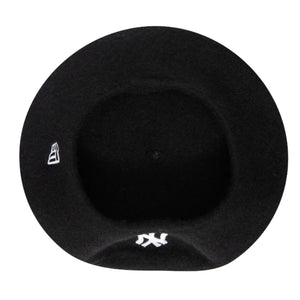 WMNS Wool Beret Black New York Yankees - Berretto Nero con logo a contrasto 60565469 . NEW ERA 