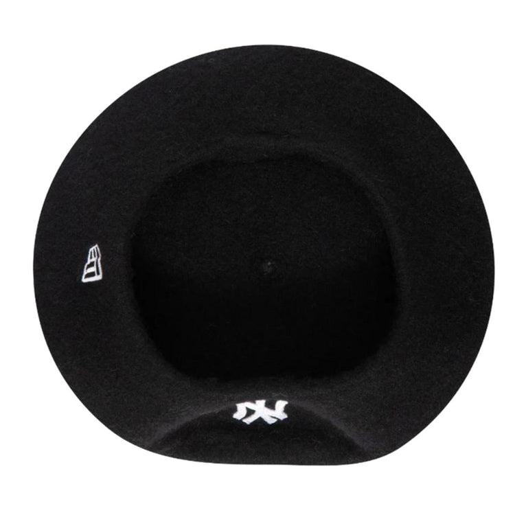 WMNS Wool Beret Black New York Yankees - Berretto Nero con logo a contrasto 60565469 . NEW ERA 