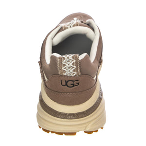  UGSCA805ZCRB1116311W  UGG 