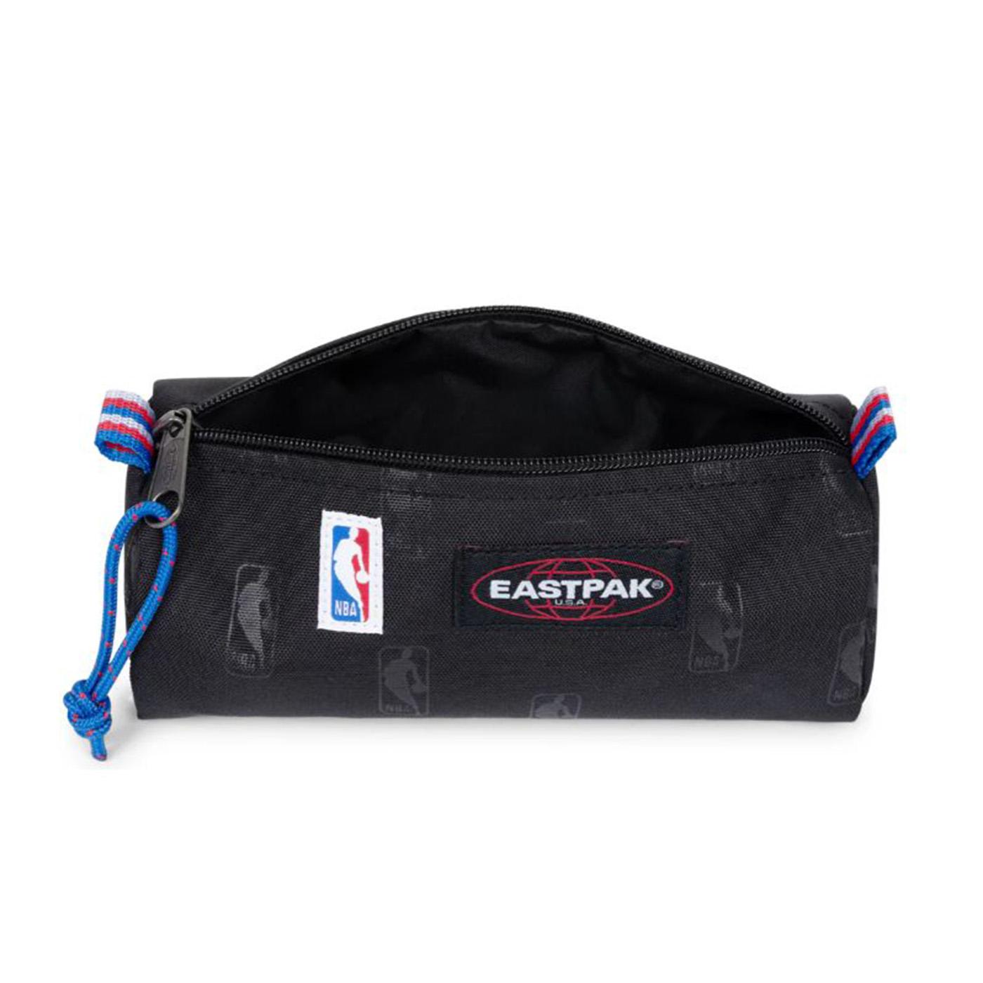 Benchmark Single - Astuccio NBA Logo Nero EK000372 5Z51 EASTPAK 