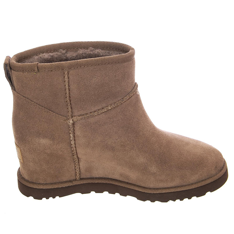  UGSCLFMCRB1104609W  UGG 