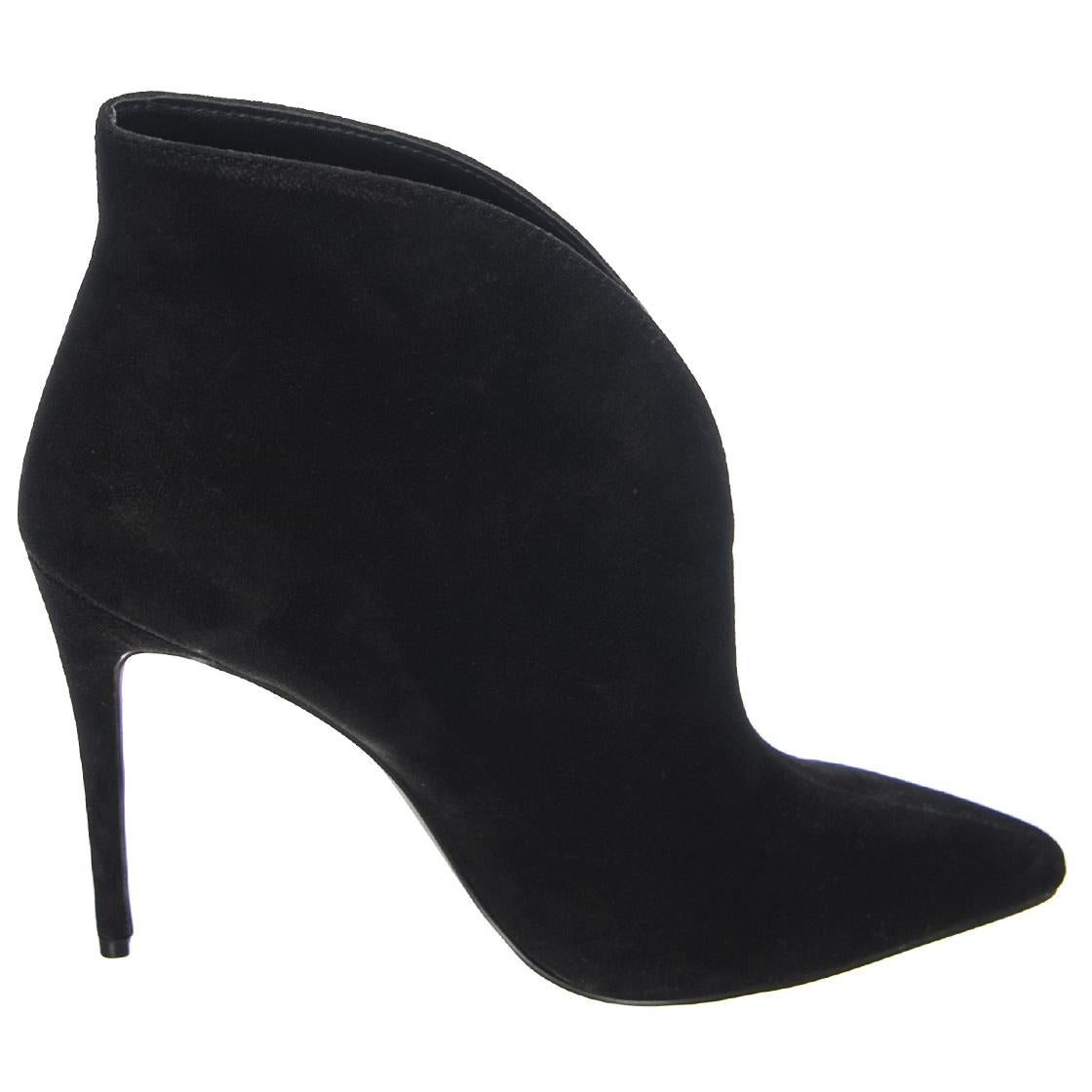 ALAN08S1  STEVE MADDEN 