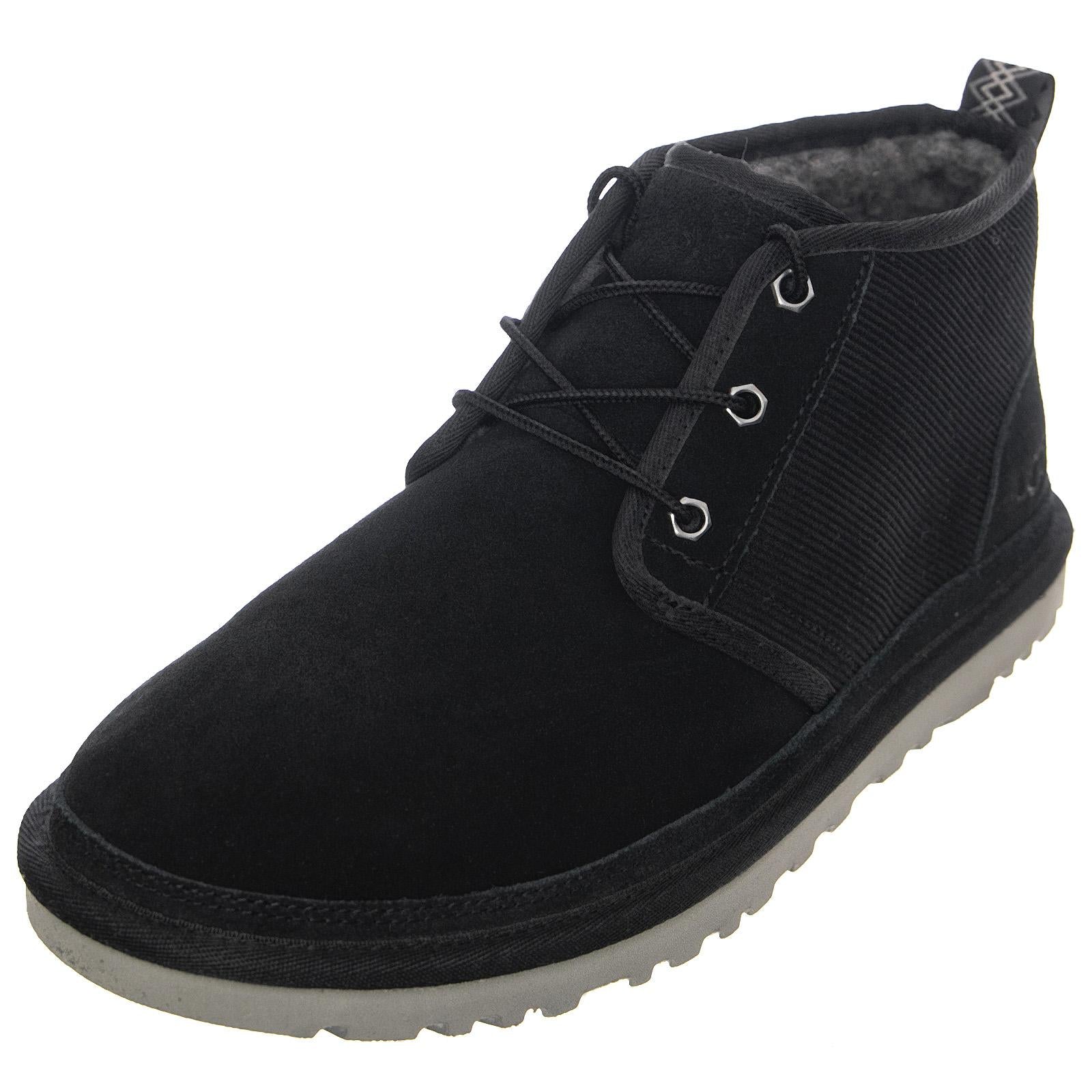  UGMNEUMCDBLK1114196M  UGG 