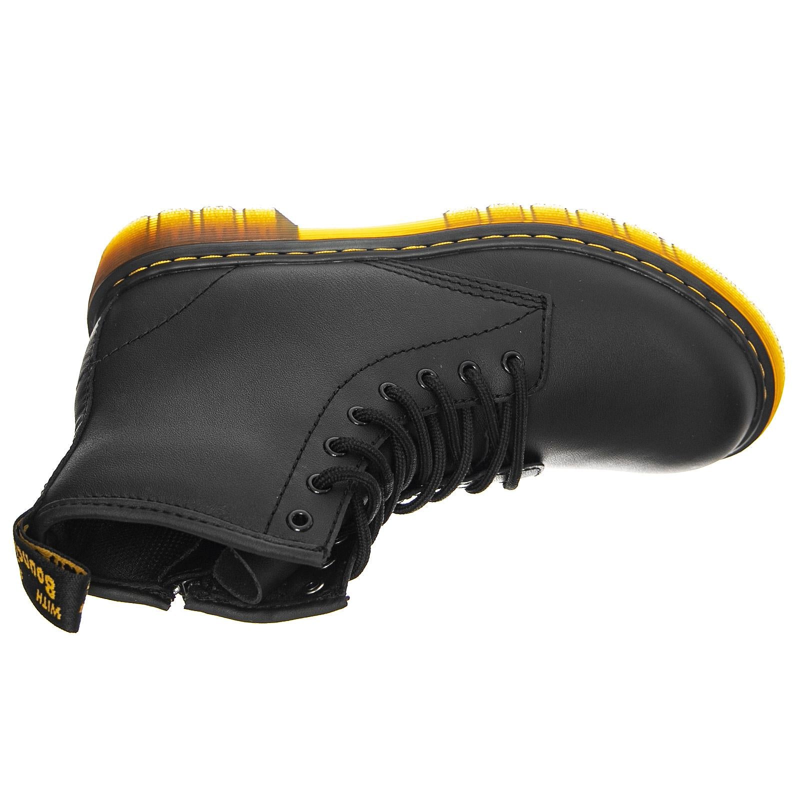  15382001  DR.MARTENS 