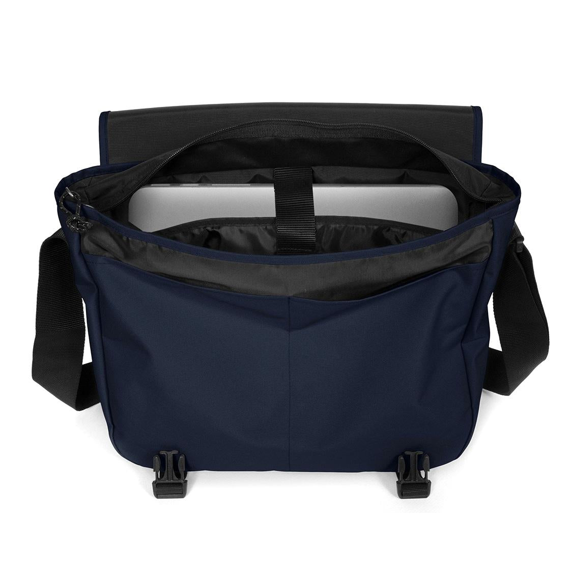  EK00026EL831  EASTPAK 