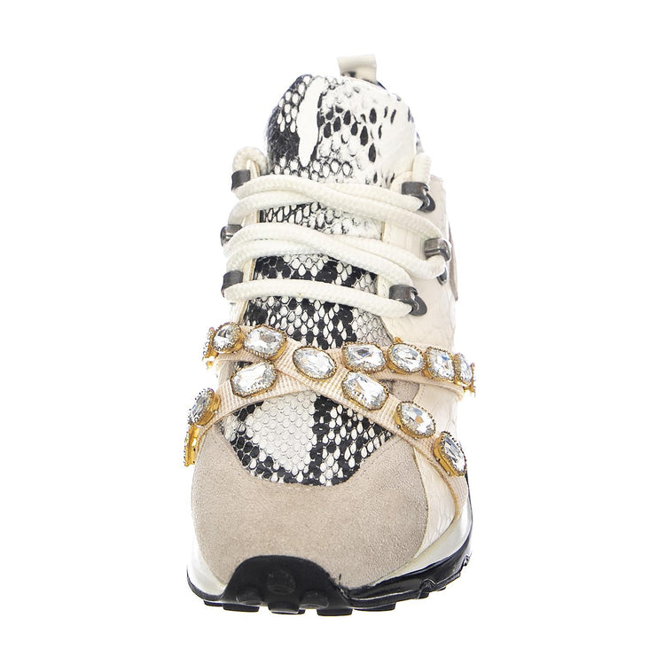  SMPCREDIT-WHTSNK  STEVE MADDEN 