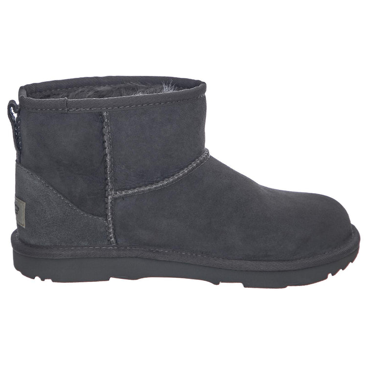  UGKCLMCHA1017715K  UGG 