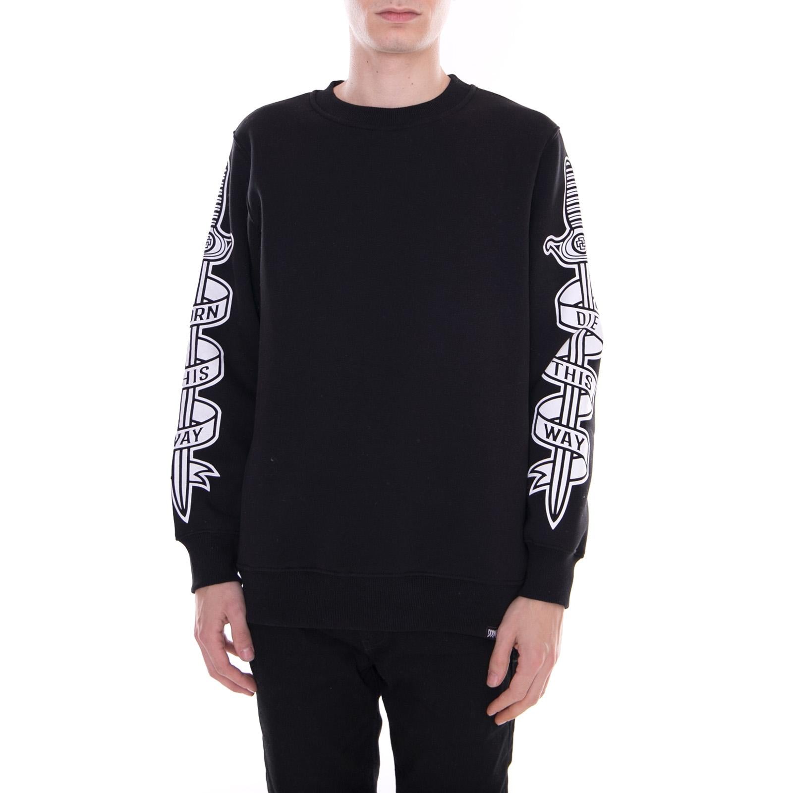  CRN0068BLK  DOOMSDAY 