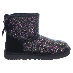  UGSCLMBOWCBK1107073W  UGG 