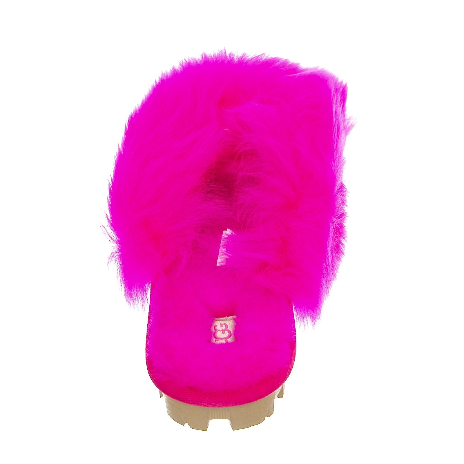  UGSFUZZRCR1108917W  UGG 