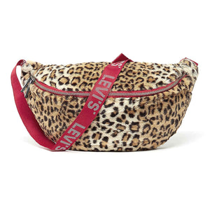  230924-00008-026  LEVIS 