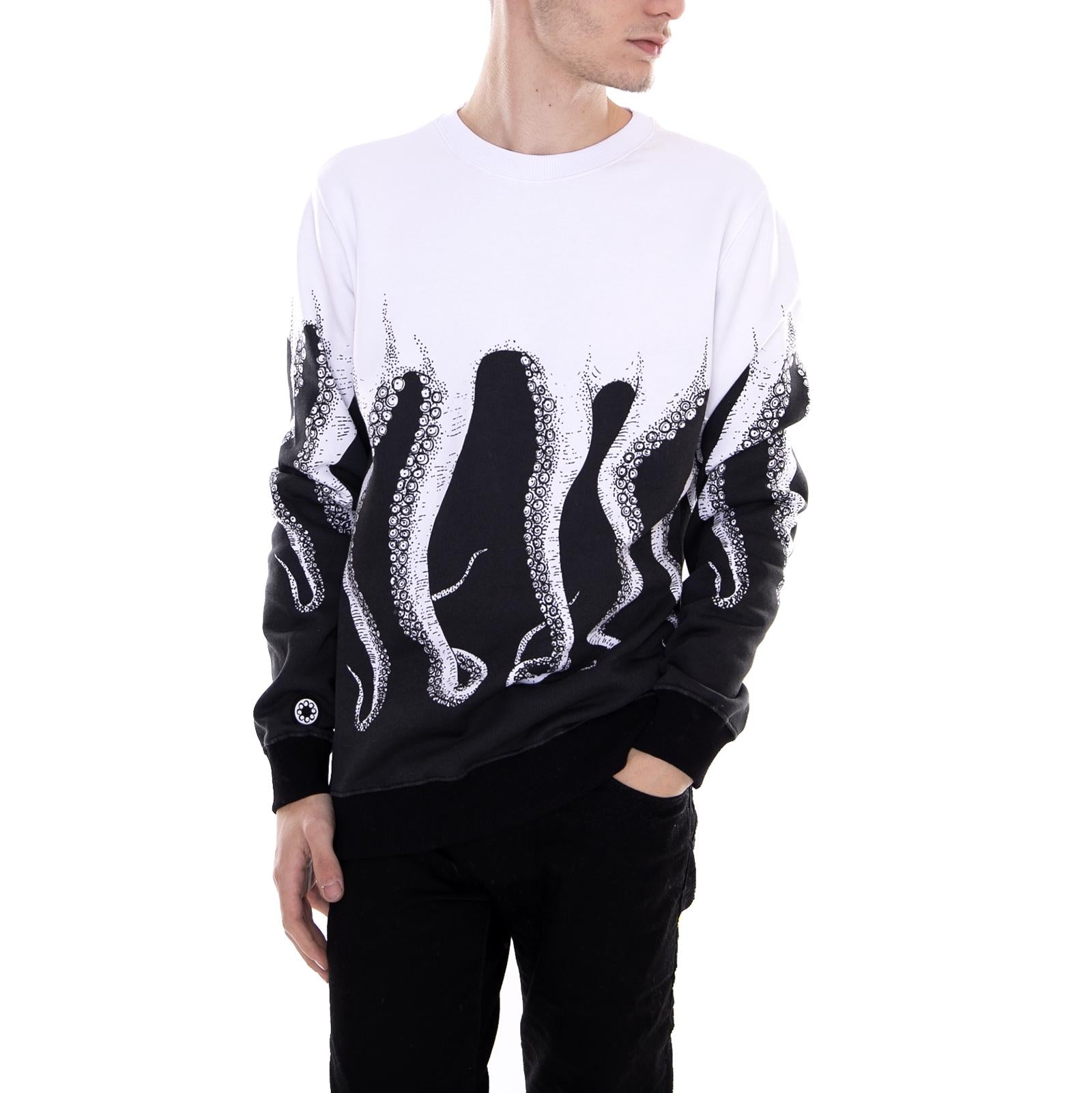  18WOSC01-BLACK-WHITE  OCTOPUS 