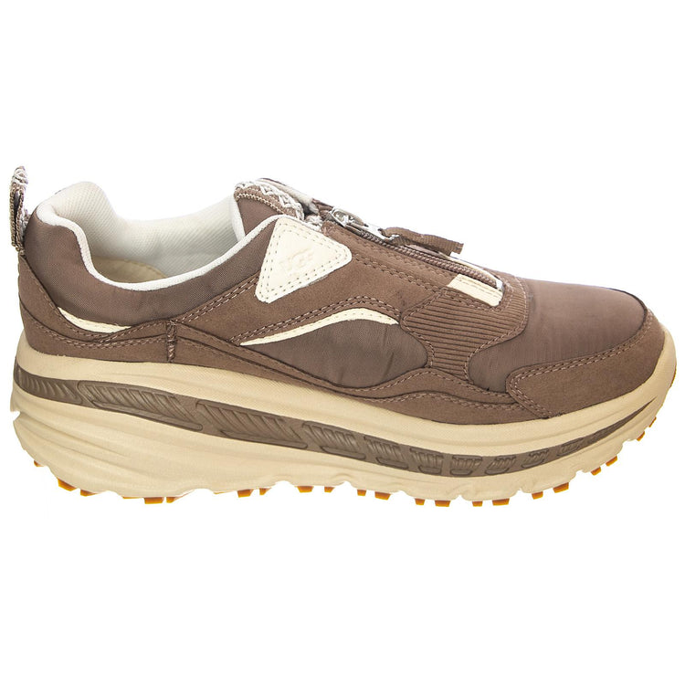  UGSCA805ZCRB1116311W  UGG 